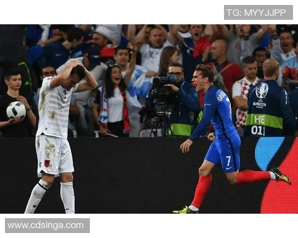 法国与意大利国际赛精彩对决两国足球荣耀再度碰撞 法国与意大利国际赛精彩对决两国足球荣耀再度碰撞